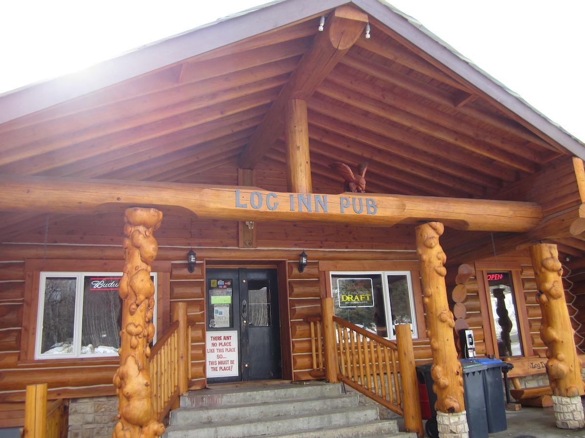 Log Inn & Pub Avola المظهر الخارجي الصورة